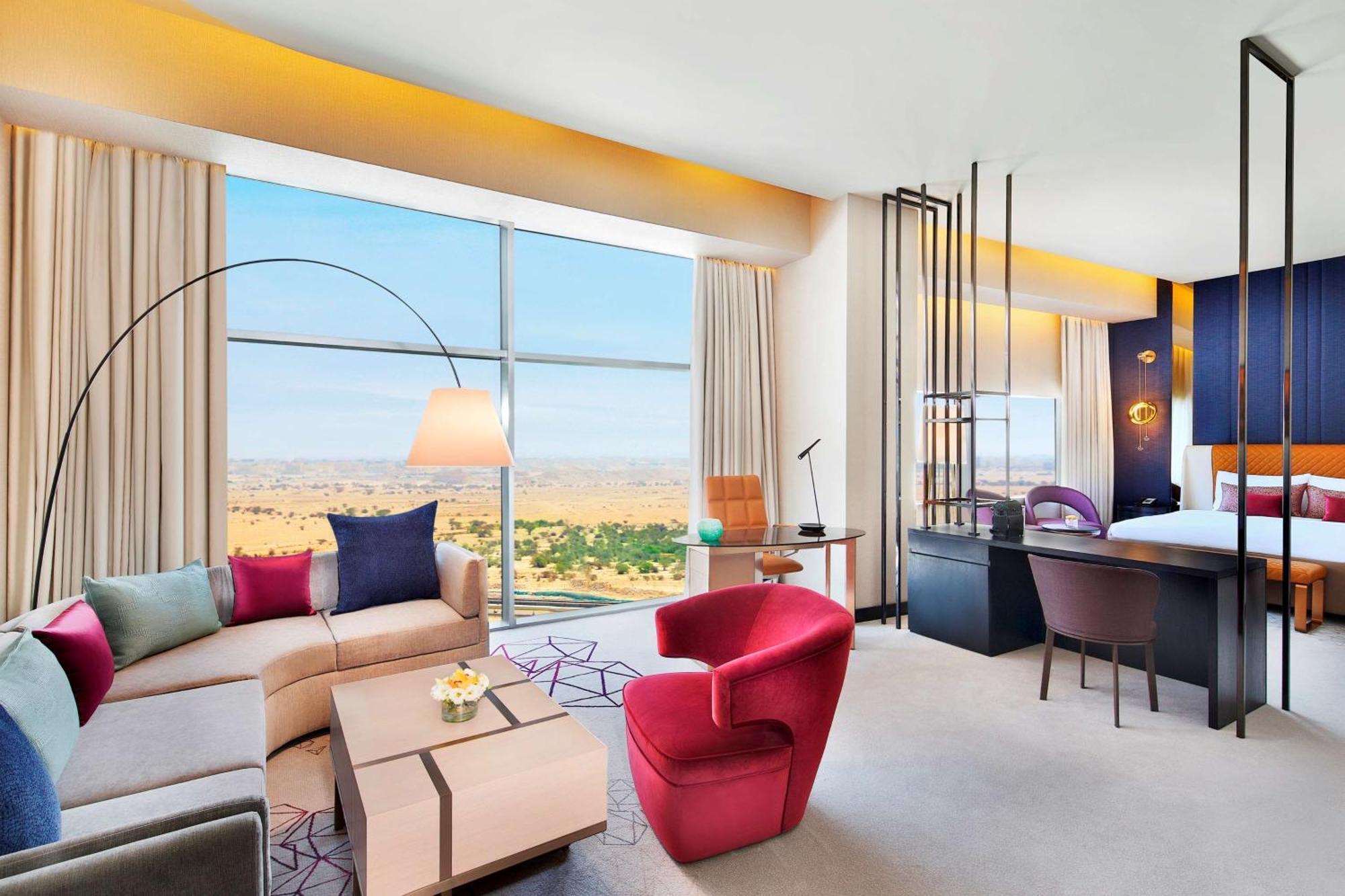 Alrayyan Doha, Curio Collection By Hilton