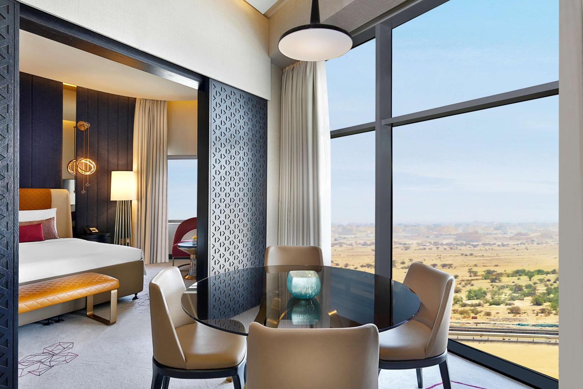 Hotel Alrayyan Doha, Curio Collection By Hilton