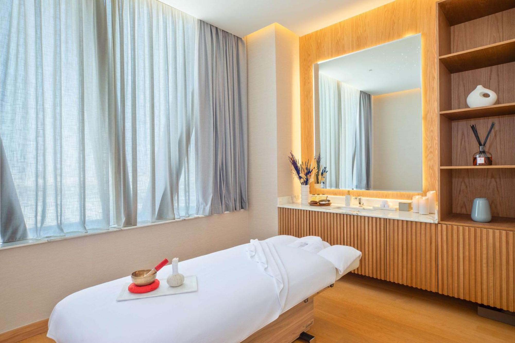 Alrayyan Doha, Curio Collection By Hilton Hotel Doha
